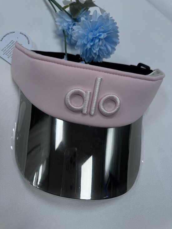 NWT ☀️ Alo Yoga Airlift Solar Visor Vintage Pink ? Tennis Golf Sun Visor main image 9
